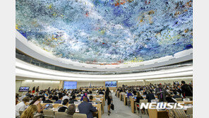 유엔, 北인권결의안 18년 연속 채택…韓, 제안국에선 빠져