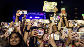NYT “美 하위문화로 자리잡은 K팝, 정치적 영향력 행사 나서”