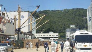 61→87→92명…늘어나는 러시아 선박 접촉자