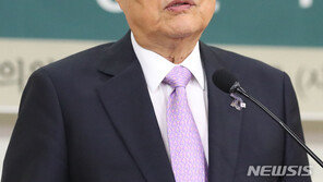 김종인 “내가 대권주자? 요만큼도 관심 없다”