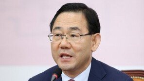 주호영, 국회 복귀…“국회에 상임위원 명단 제출 안 해”