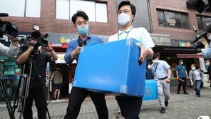 ‘대북전단’ 두 단체 압수수색 모두 종료…박상학·정오 형제 신체도 압색