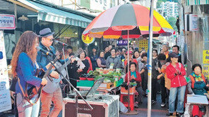 “싸게 사고 선물도 받고”… 전통시장도 동행세일