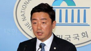 민주 “3차 추경은 경기회복 동력…통합당, 국민 눈물 외면 말아야”