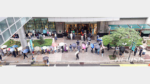 감염경로 미궁 11% 넘어…여행주간·본격 휴가철 예정 7월 초비상