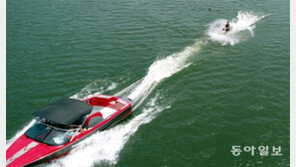 무더위 식혀주는 수상스키