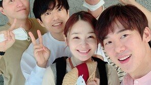 ‘슬의생’ 전미도·유연석·정경호 “같이 공연하나 할까?”