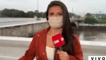 [영상] 생방송 중 흉기 강도당한 CNN 여기자 