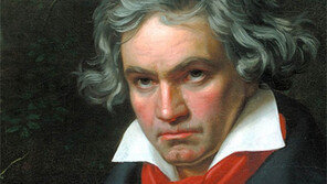 [유(윤종)튜브]베토벤 교향곡 5번엔 프랑스 혁명의 정신이 담겼다