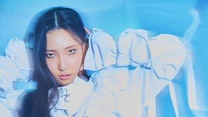 화사, 美 아이튠즈 앨범차트 1위…韓 여자 솔로가수 처음