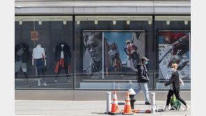 인종차별 논란 아디다스 인사 책임자 결국 사퇴