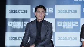 ‘강철비2’ 정우성 “대통령이라니, 왜 이런 숙제를 준건지 원…”