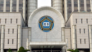 “어떤 길로 갈까요” 물었다고 택시기사 폭행…집행유예