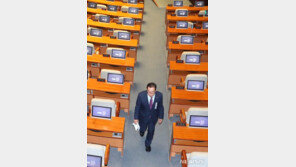 통합 “3차 추경, 최악 폭거”…“무소속 의원 복당시켜야” 의견도