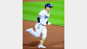 [포토] 솔로 홈런 권희동!