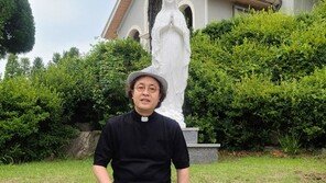 한광석 신부 “요술램프 문지르면 ‘짠’ 나오는 지니같은 하느님은 없어”