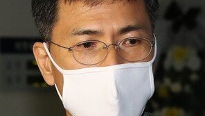 모친 빈소 도착한 안희정 “자식 도리 할 수 있게 해줘 감사”