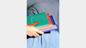 유명 작가들 “기획부터 출판까지 나혼자 다~ 한다”