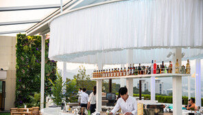 반얀트리 서울, 페스타 루프탑 바 오픈