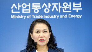日언론 “유명희, WTO 사무총장 출마…韓과 대립 日대응 주목” 