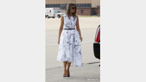 이번엔 영부인 멜라니아…‘15년 절친’ 폭로성 책 곧 출간