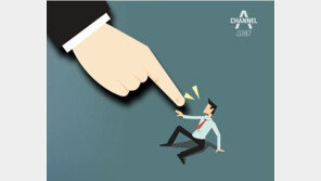 스타벅스 매장서 ‘고객 갑질’ 논란…“손님이 멱살 잡고 욕설까지” 