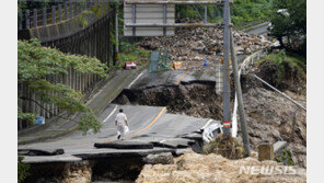 日, 폭우로 특별비상재해 지정 검토…아베 “조사 신속 진행”