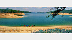 “코로나 시대엔 거리두기 가능한 휴가지로 떠나세요”