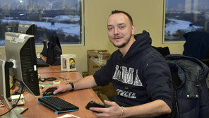 러 軍전문기자 ‘국가반역죄’ 체포…언론계 “터무니없다”