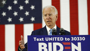 트럼프 WHO 탈퇴 공식 통보에…바이든 “대통령되면 바로 재가입” 