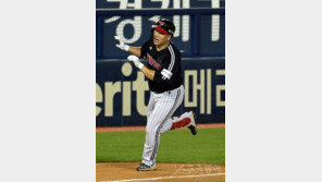 김현수, 홈런 2방으로 세 마리 토끼 잡다!