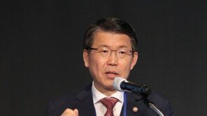 은성수, 세종시 아파트 팔았다…2주택자서 벗어나