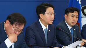 조정식 “필요할 경우 언제든 공적 마스크 관리제로 전환”