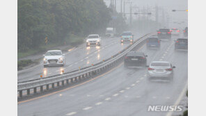 日 ‘물폭탄’ 장마전선, 제주 남해안에 쏟아붓는다…최대 200㎜