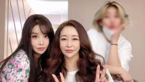 하리수·김지현, 변함없는 비주얼…“오랜만에 조우”