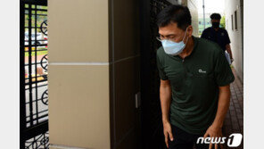 안희정, 모친상 마치고 광주교도소에 재수감