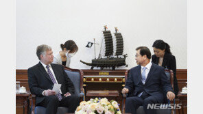 美비건, 코로나 속 숨가쁜 방한 마무리…일본으로 떠나