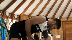 땀 뻘뻘 몽골텐트… 깐깐한 2주 식단… V리그 ‘알찬 격리생활’