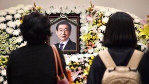 “박원순 장례, 가족장으로” 5일장 반대 靑청원 14만 돌파