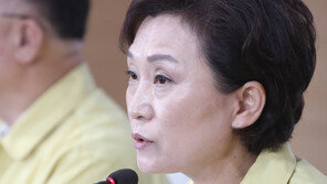 靑 “김현미, 경질 없다”…정치권 사퇴 요구에 선 긋기