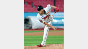 기록 잔치 타선 대폭발속 우두커니 빛난 KT 전유수의 2이닝