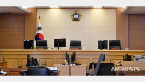 법원 “관리직 채용에 친족지원 미신고 교장, 감봉 정당”