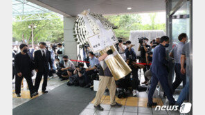 혼돈의 박원순·백선엽 조문 정국…靑, 조화도 조문도 ‘똑같이’