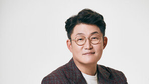 [연예뉴스 HOT⑤] 김현철 ‘오랜만에’ 31년만에 편곡해 재발표