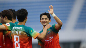 강원FC, 4연패 탈출…6위로 도약