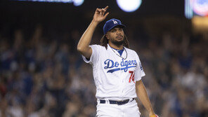 LAD 잰슨, 캠프 지각 합류는 코로나19 확진 때문