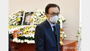 이해찬 “박원순, 순수하고 부끄러움 많던 사람…마지막 길 아프다”