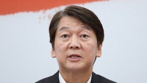 안철수 “文정권, 완벽하게 타락한 집단…고위공직관 문제 있어”