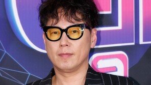 윤종신, 母 건강악화로 귀국…‘이방인 프로젝트’ 잠정중단
