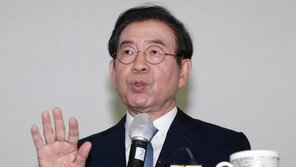[전문]김재련 변호사 “故 박원순 전 시장, 고소인 무릎에 입술 접촉”